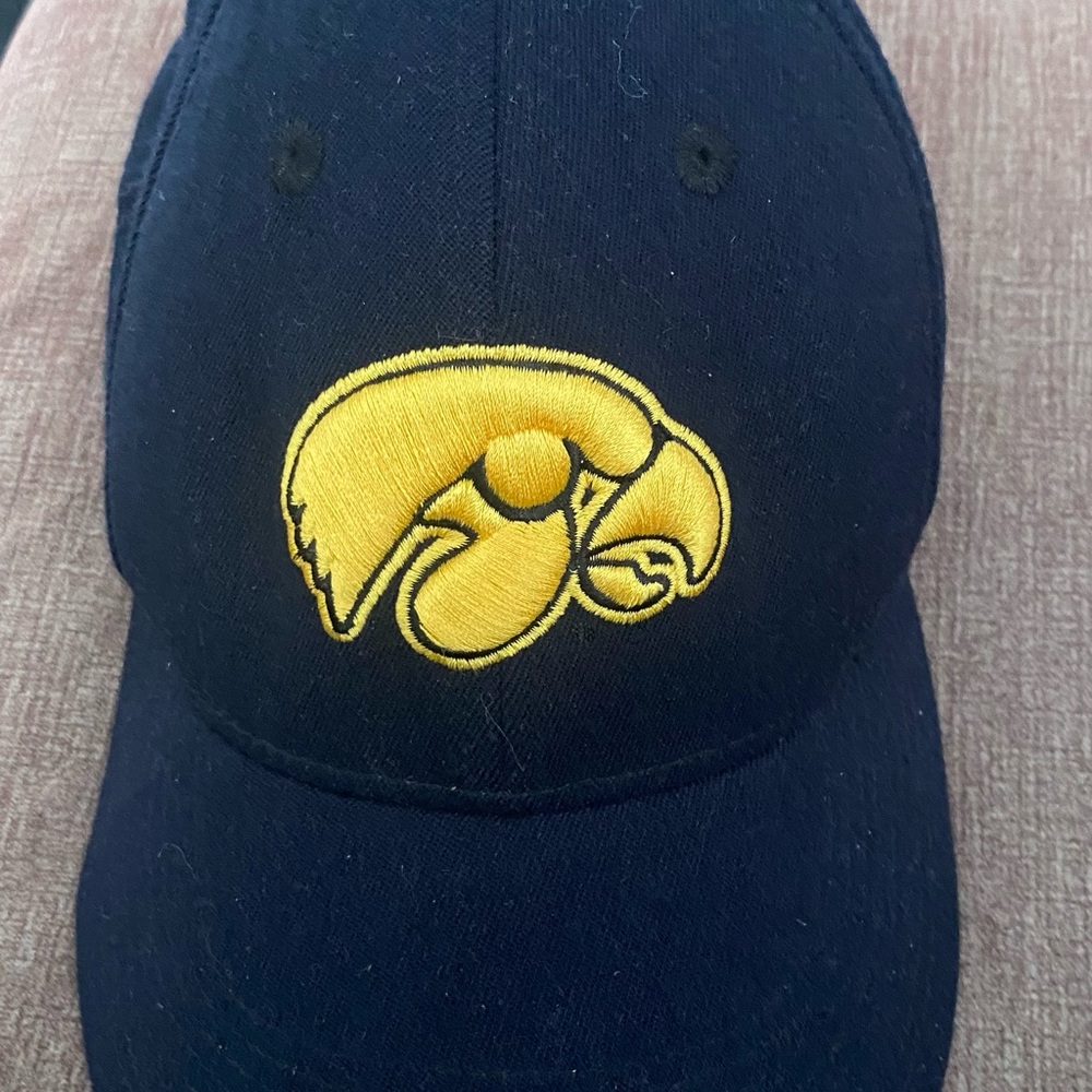 Iowa Hawkeyes Hat Bundle